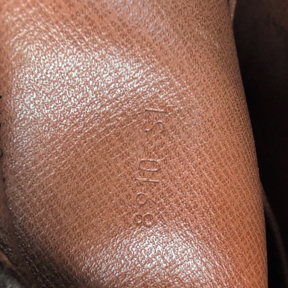 Louis Vuitton Danube‎ Monogram - Picture 11 of 16